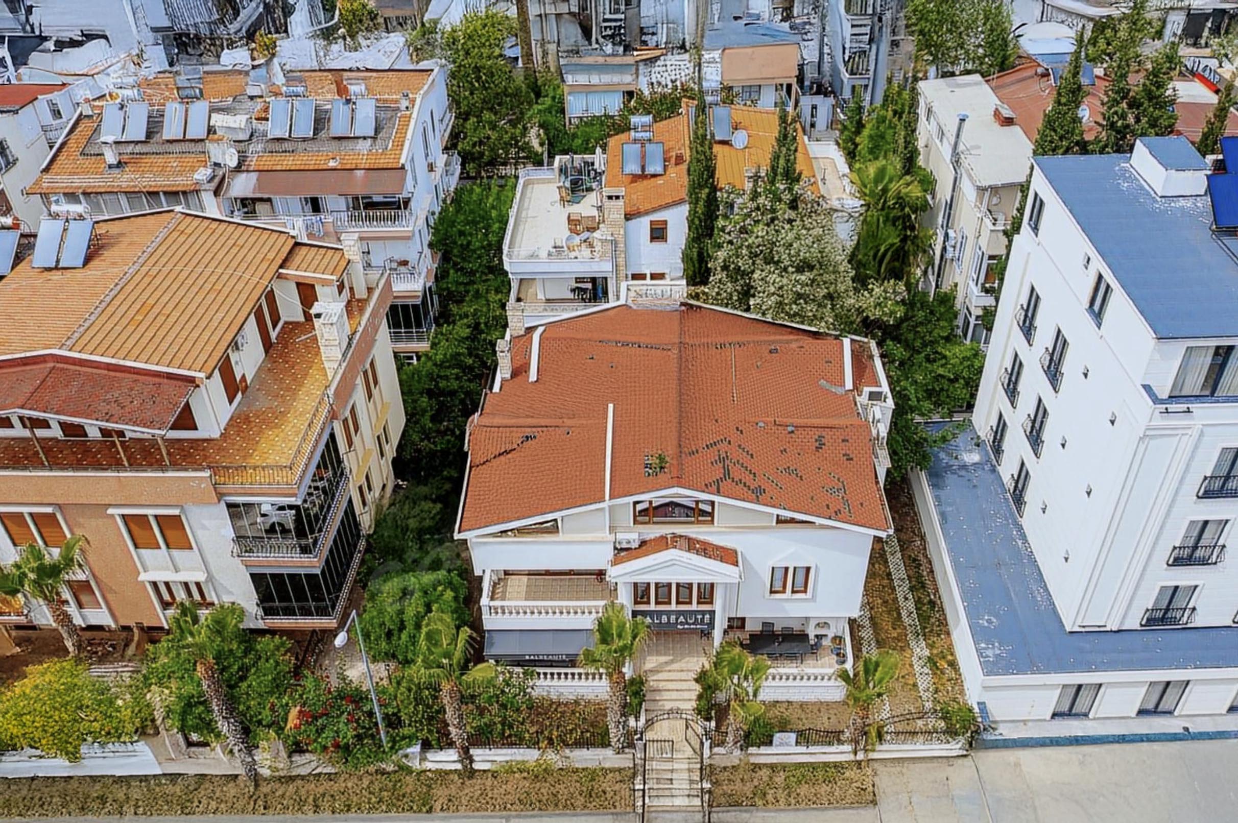 ÇAĞLAYAN’DA 800 M2 İÇ KULLANIM M2 OLAN KOMPLE SATILIK BİNA