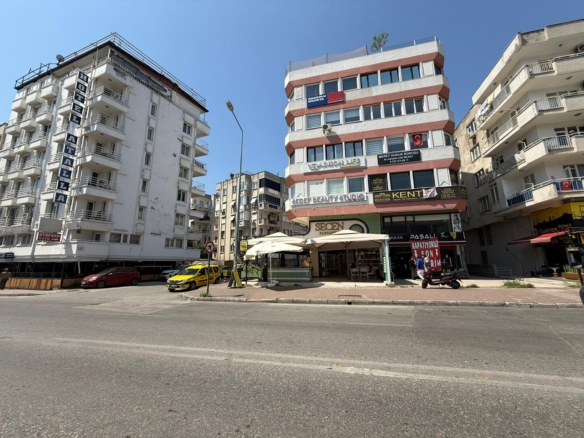 Doğu Garajı Merkezinde Ticari değeri yüksek 300m² Satılık Dükkan