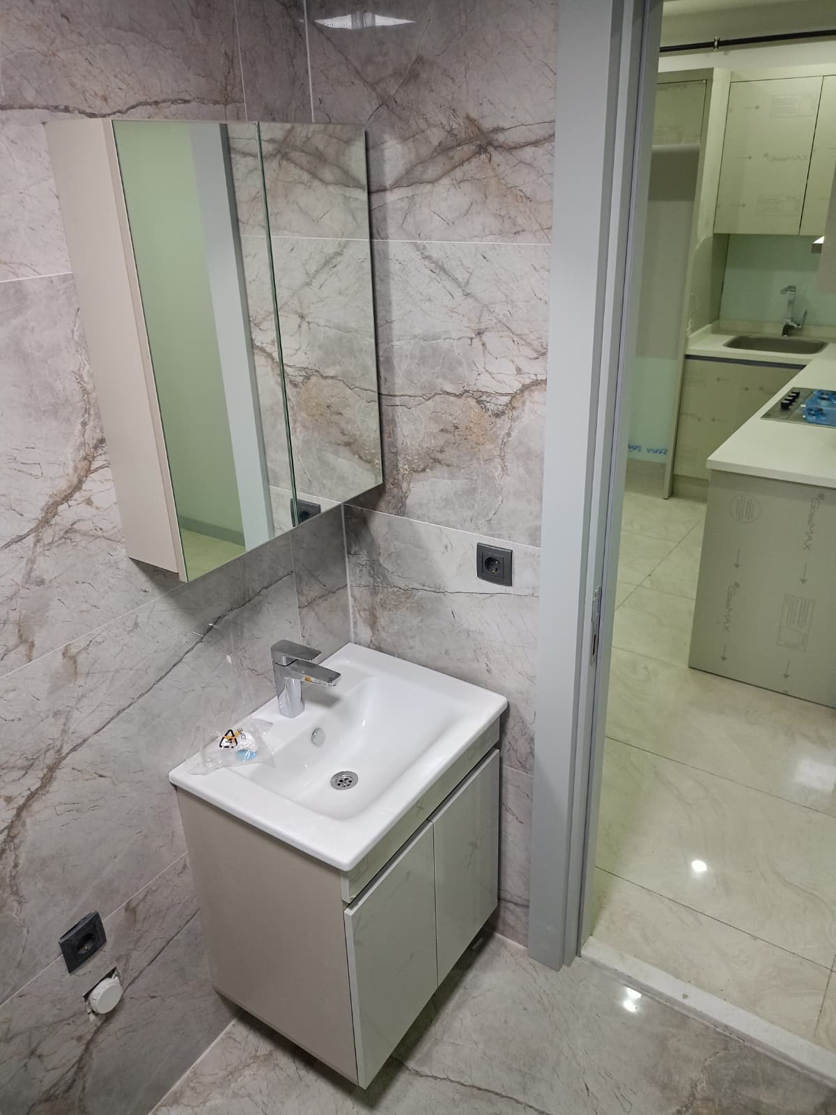 Deniz Mh. Yakınında Sıfır Binada Yatırımlık Kiracılı 1+1 Daire