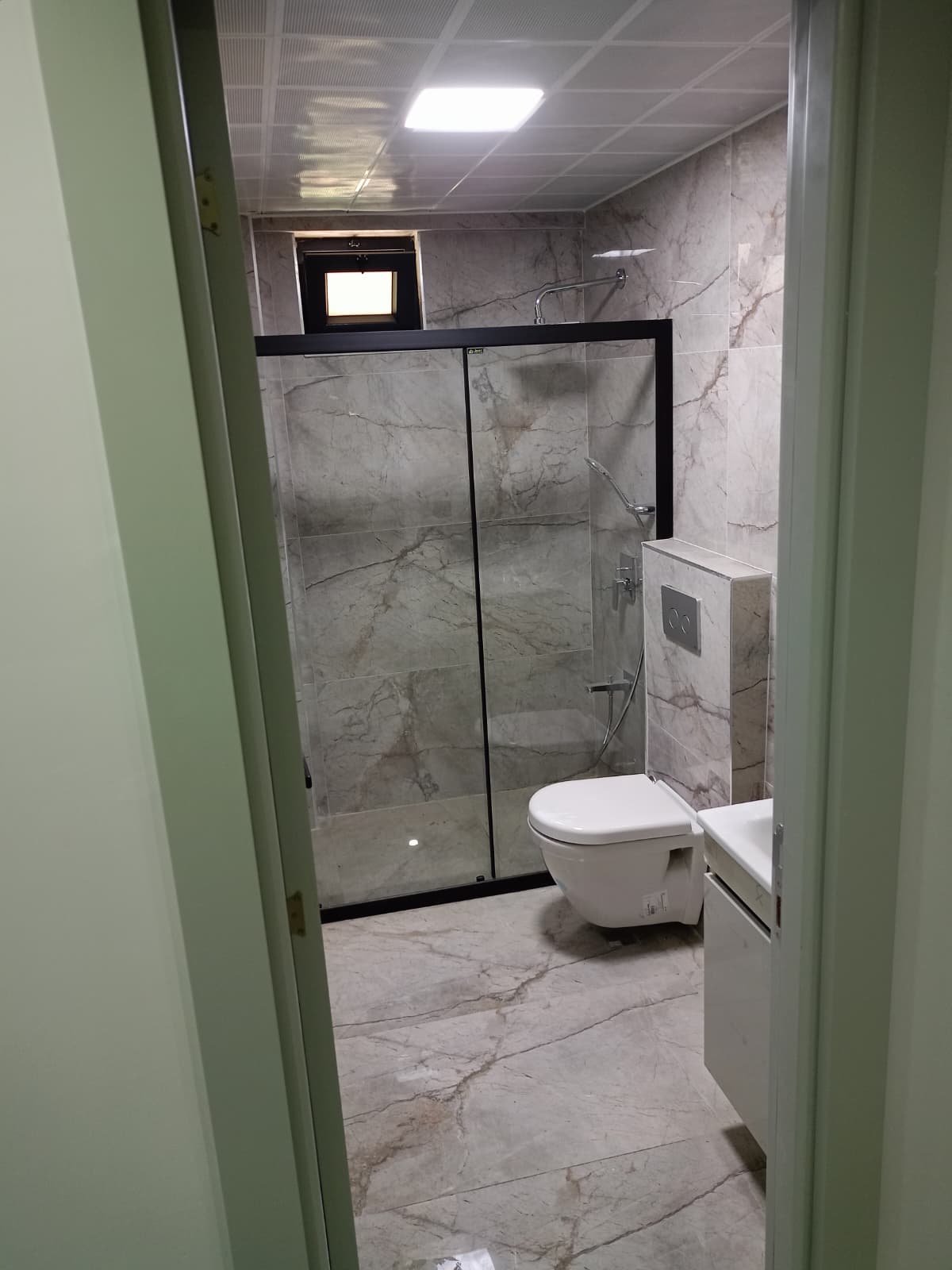 Deniz Mh. Yakınında Sıfır Binada Yatırımlık Kiracılı 1+1 Daire
