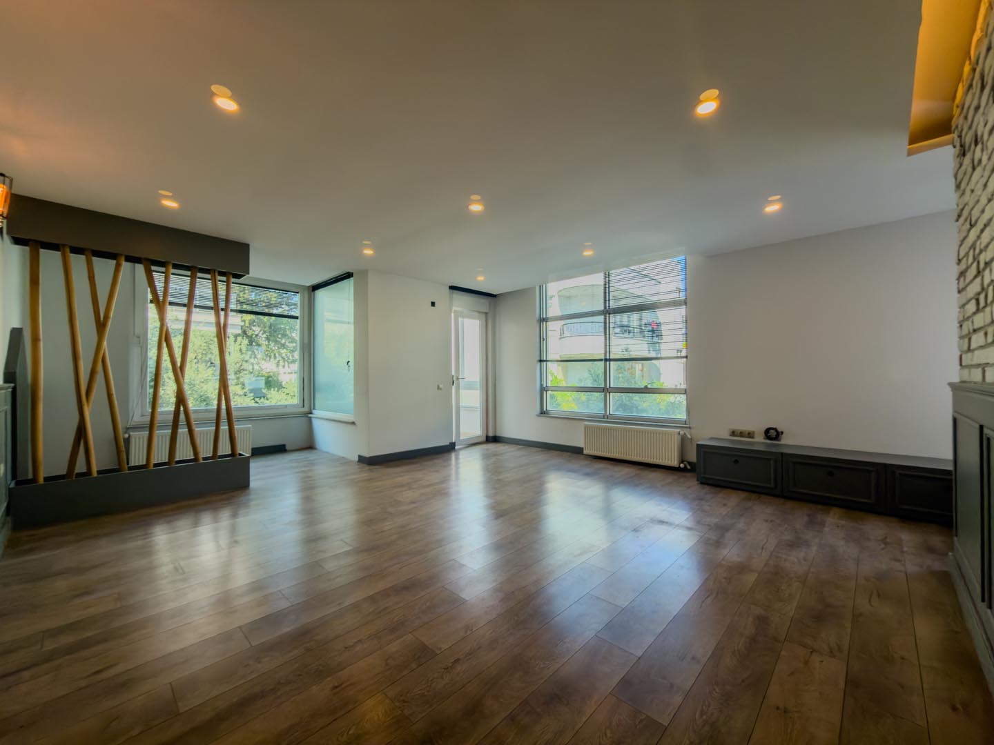 Eski Lara Yolunda | The Marmara Karşısı | 135 m² Satılık Ofis