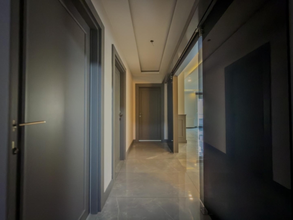 Eski Lara Yolunda | The Marmara Karşısı | 135 m² Satılık Ofis