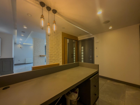 Eski Lara Yolunda | The Marmara Karşısı | 135 m² Satılık Ofis