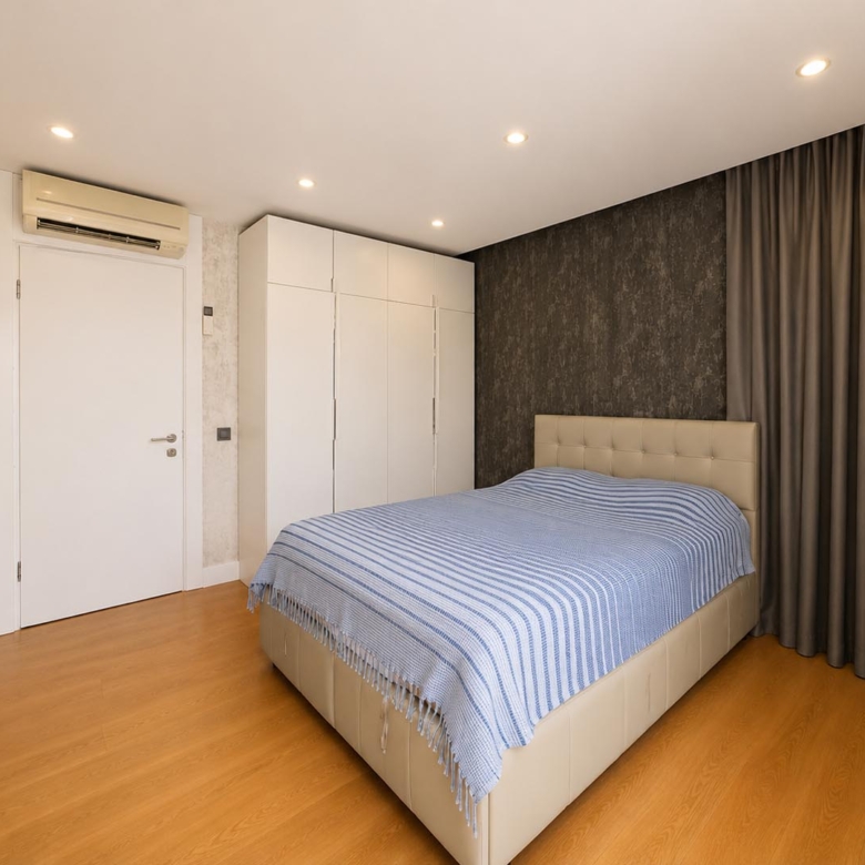 Antalya Konyaaltı Uncalı’da Garden Life Sitesi’nde Satılık Lüks 4+1 Ara Kat Daire