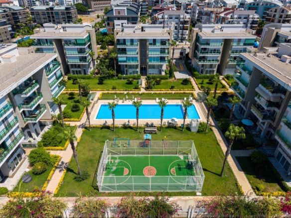 Antalya Konyaaltı Uncalı’da Garden Life Sitesi’nde Satılık Lüks 4+1 Ara Kat Daire