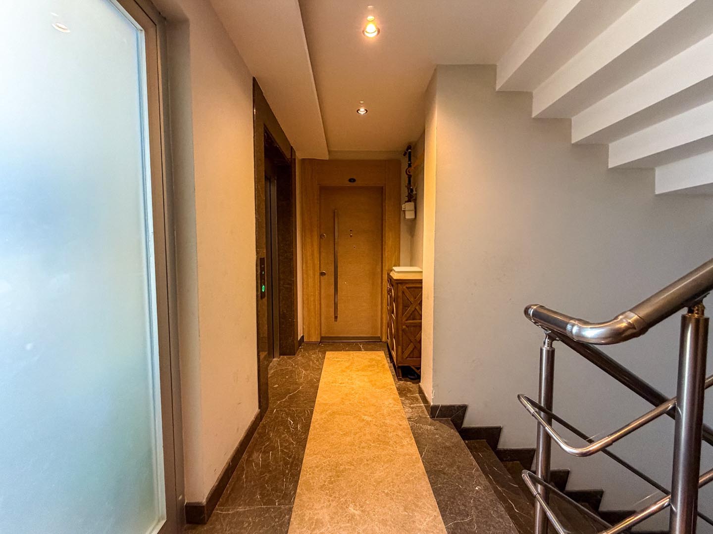 Antalya Konyaaltı Uncalı’da Garden Life Sitesi’nde Satılık Lüks 4+1 Ara Kat Daire