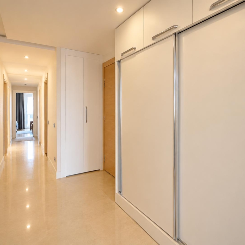 Antalya Konyaaltı Uncalı’da Garden Life Sitesi’nde Satılık Lüks 4+1 Ara Kat Daire