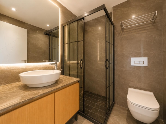 Antalya Konyaaltı Uncalı’da Garden Life Sitesi’nde Satılık Lüks 4+1 Ara Kat Daire