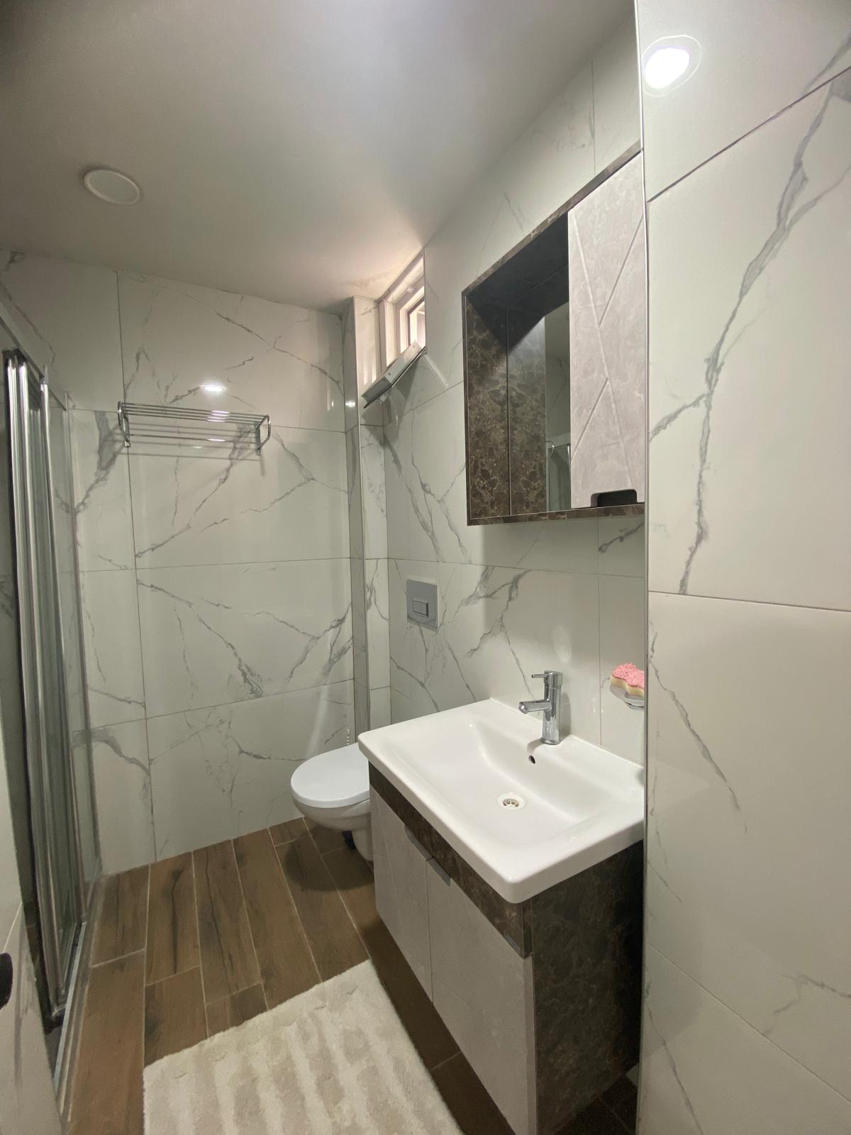 Fener’de Denize 50m TerraCity Yakını Ful Eşyalı Lüks 1+1 Daire